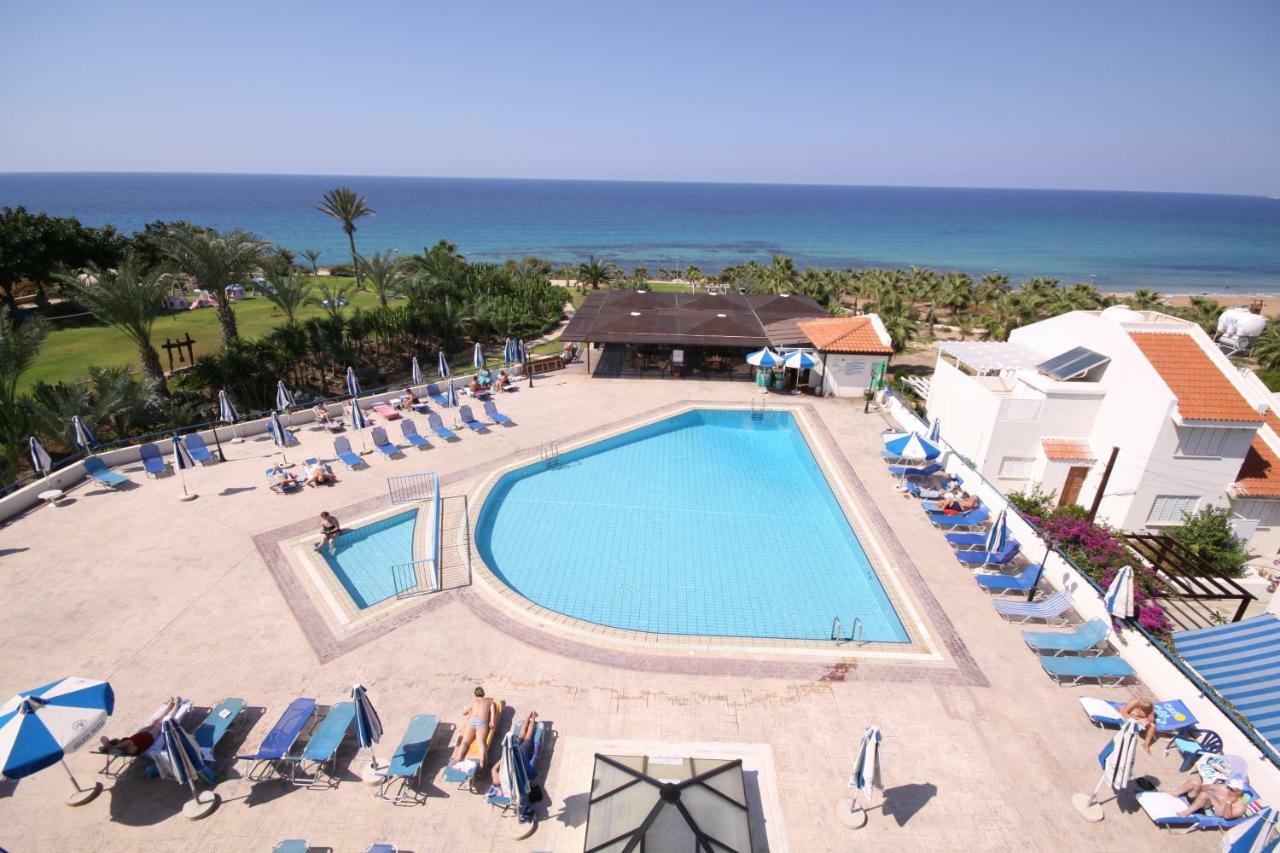 Helios Bay Hotel And Suites Paphos Zimmer foto